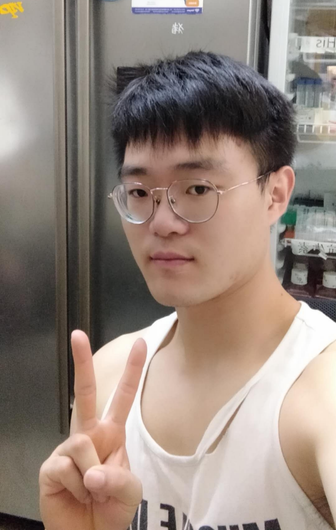 Yizheng Wang
